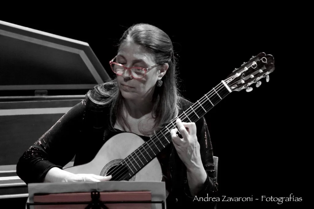Silvia Fernández Silvia Fernández